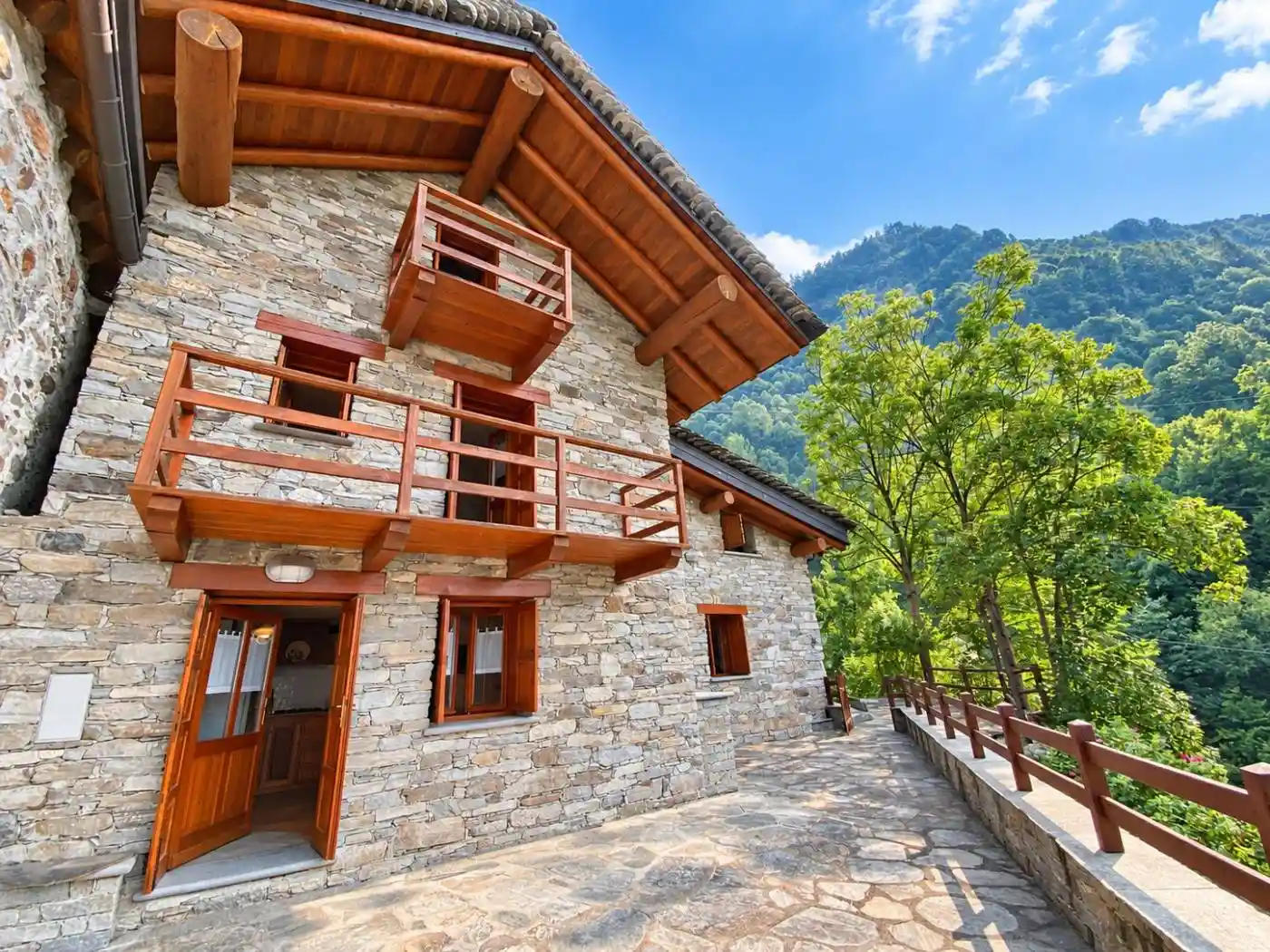 Villa in vendita a Alto Sermenza