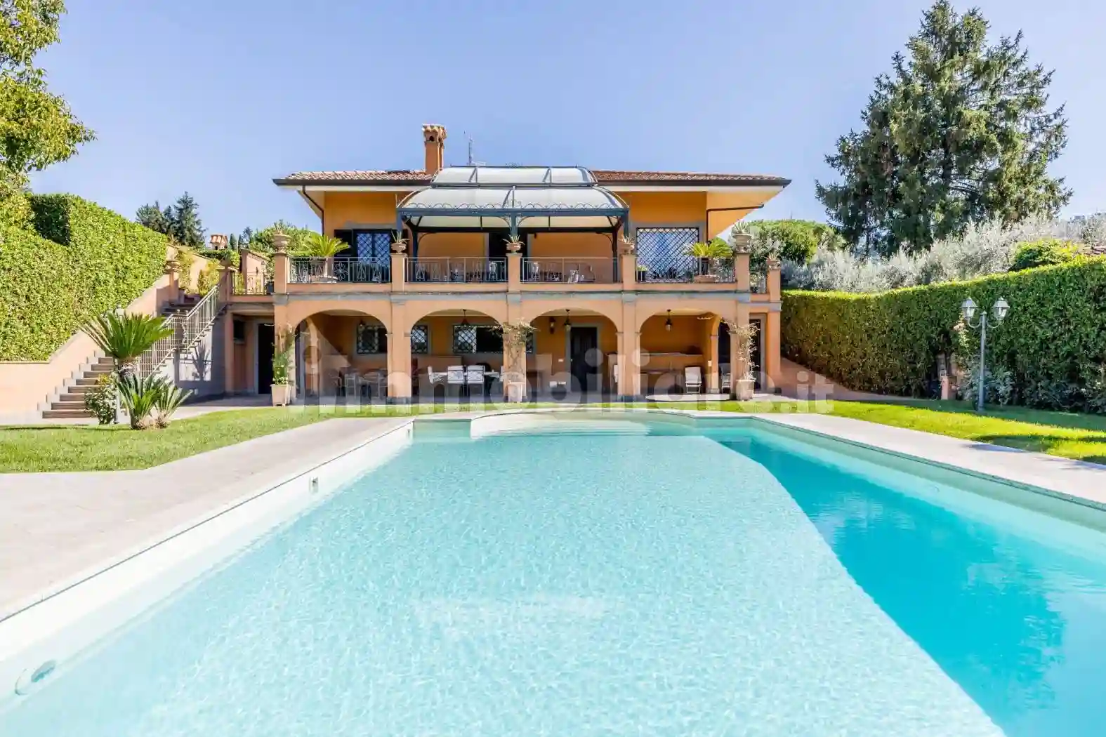 Villa - foto 2