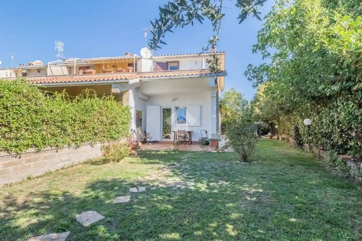 Villetta a schiera in vendita a Sutri