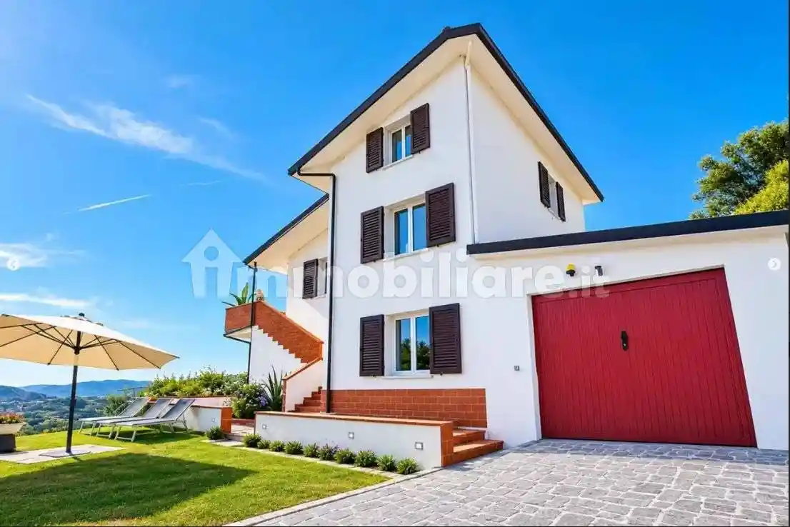 Villa in affitto a Sarzana