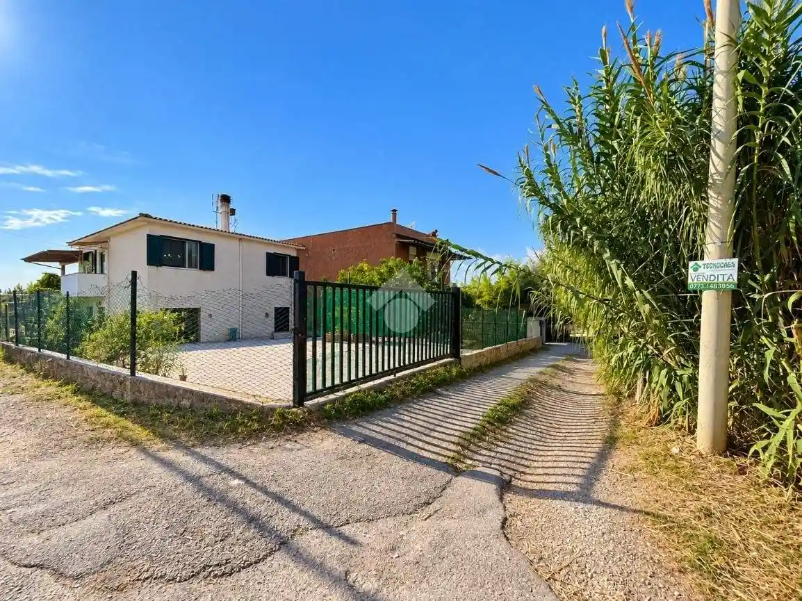 Casa indipendente in vendita a Terracina