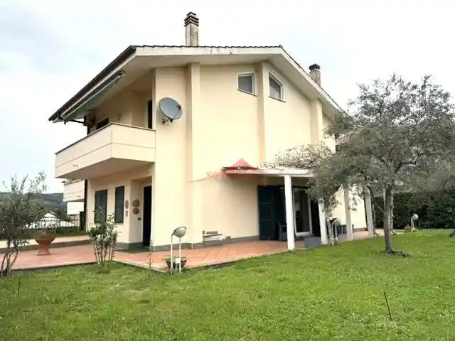 Villa in vendita a Grottaferrata