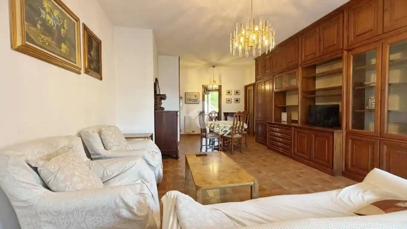 Appartamento in affitto a Carrara