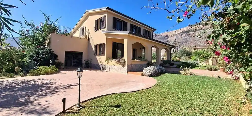 Villa in vendita a Carini