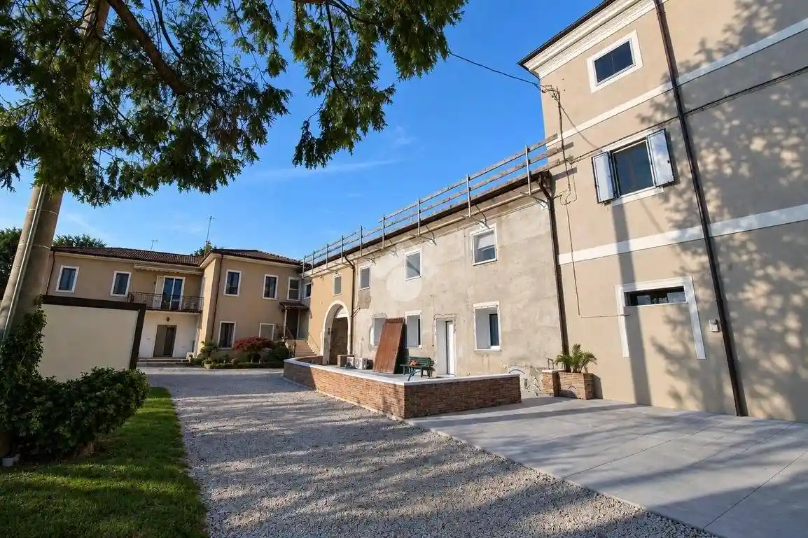 Rustico - Casale in vendita a Vicenza