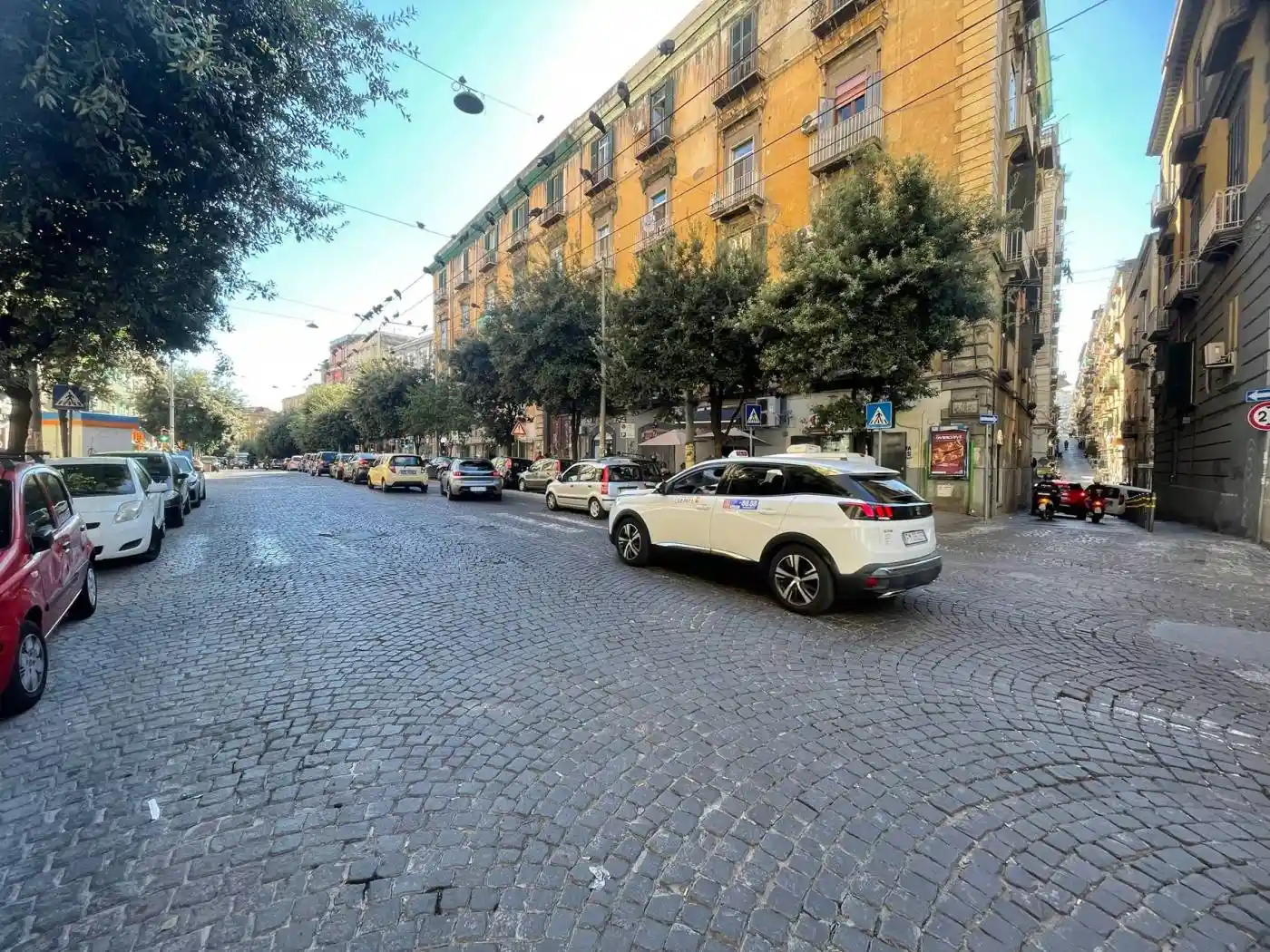 Appartamento in vendita a Napoli