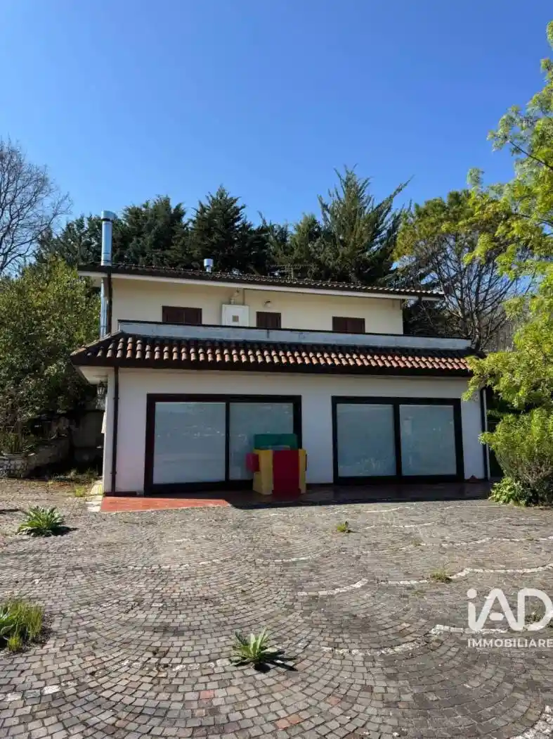 Villa in vendita a Castelvetere sul Calore