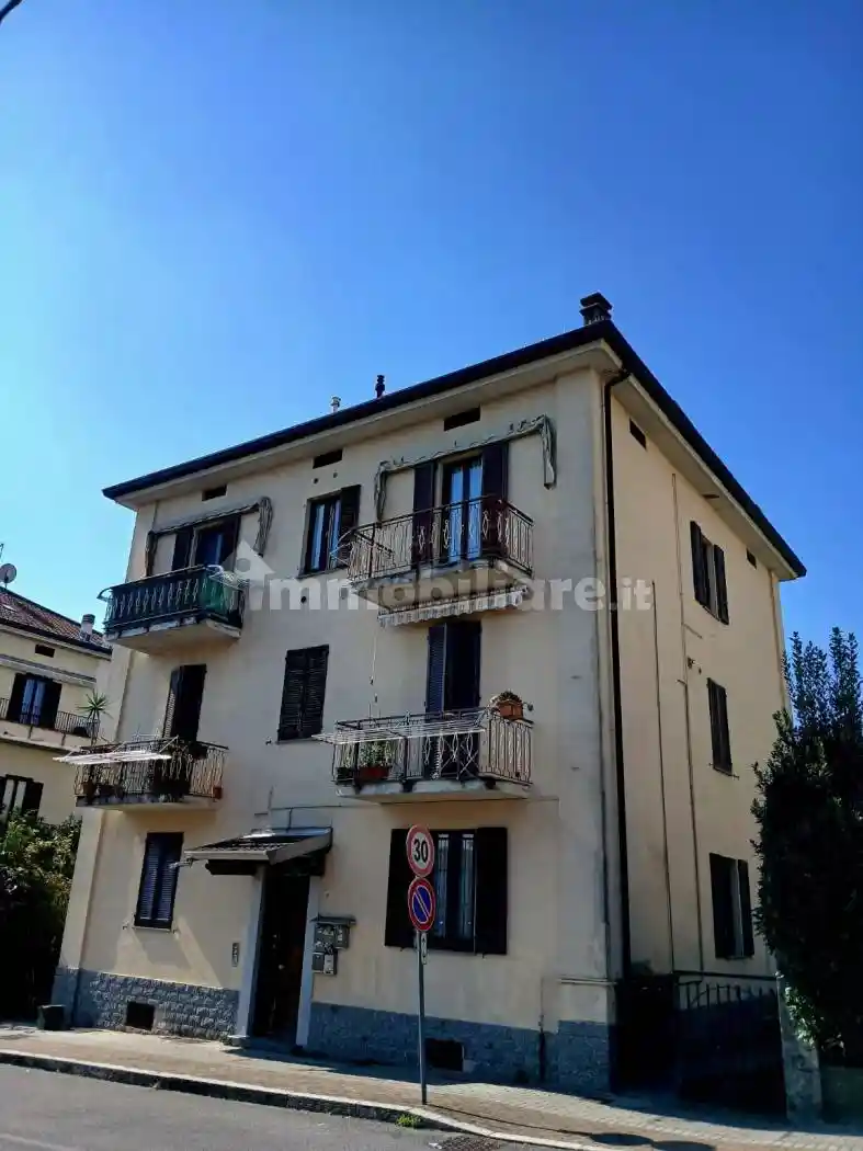 Appartamento in vendita a Figino Serenza