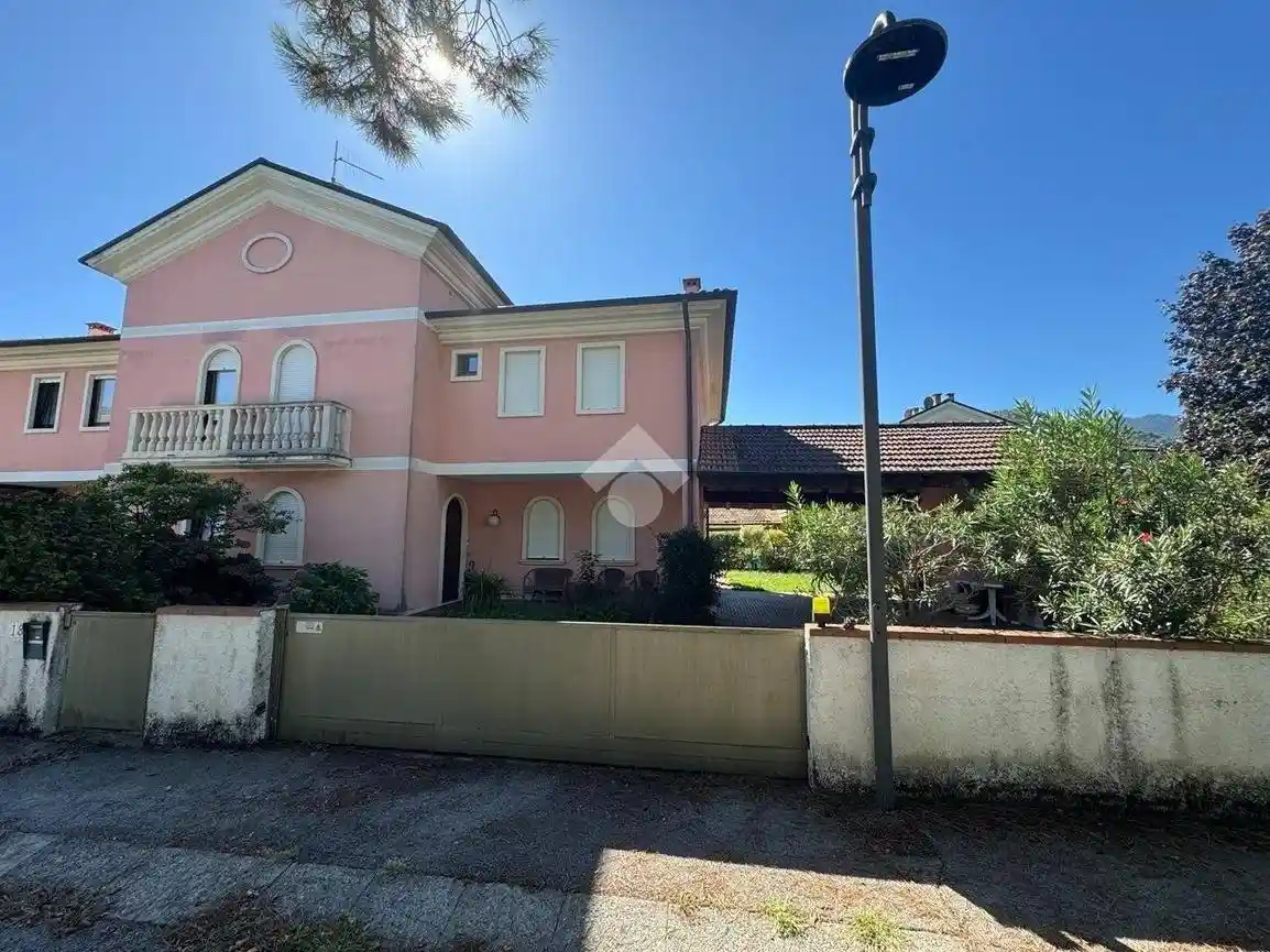 Villa in vendita a Schio