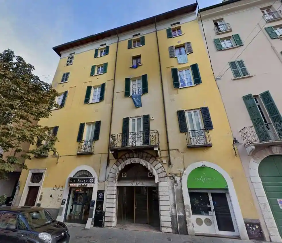 Appartamento in vendita a Brescia