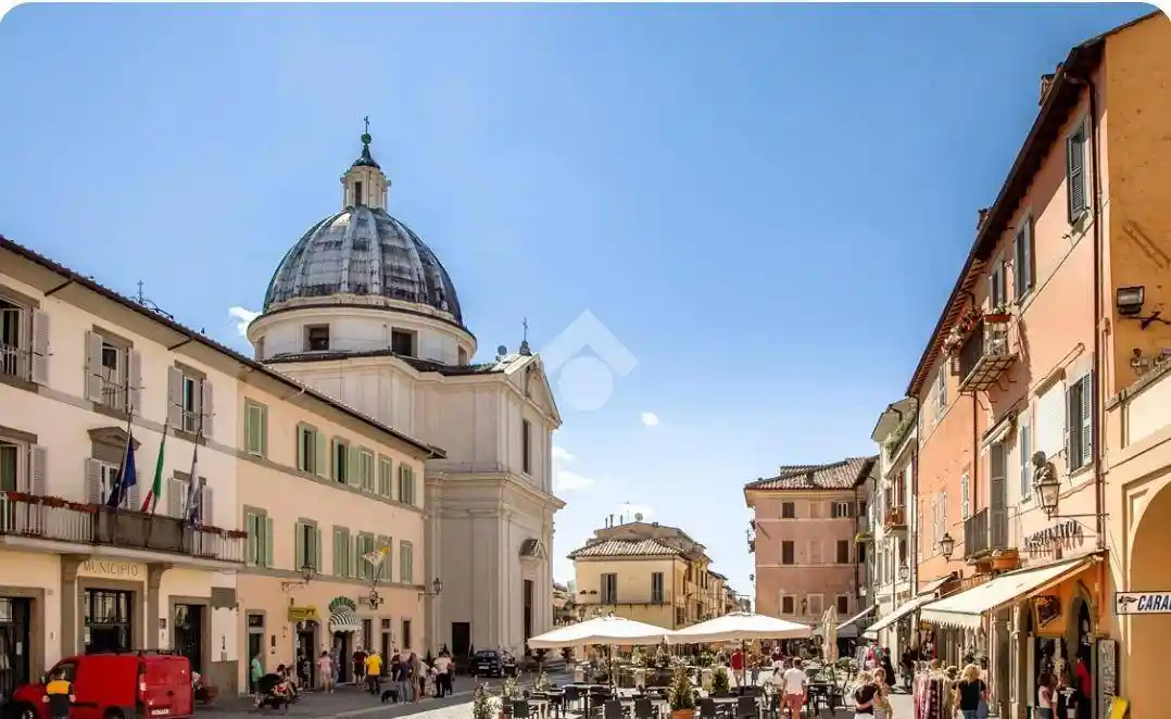 Appartamento in vendita a Castel Gandolfo