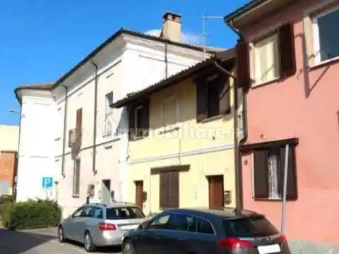 Appartamento in vendita a Sannazzaro de' Burgondi