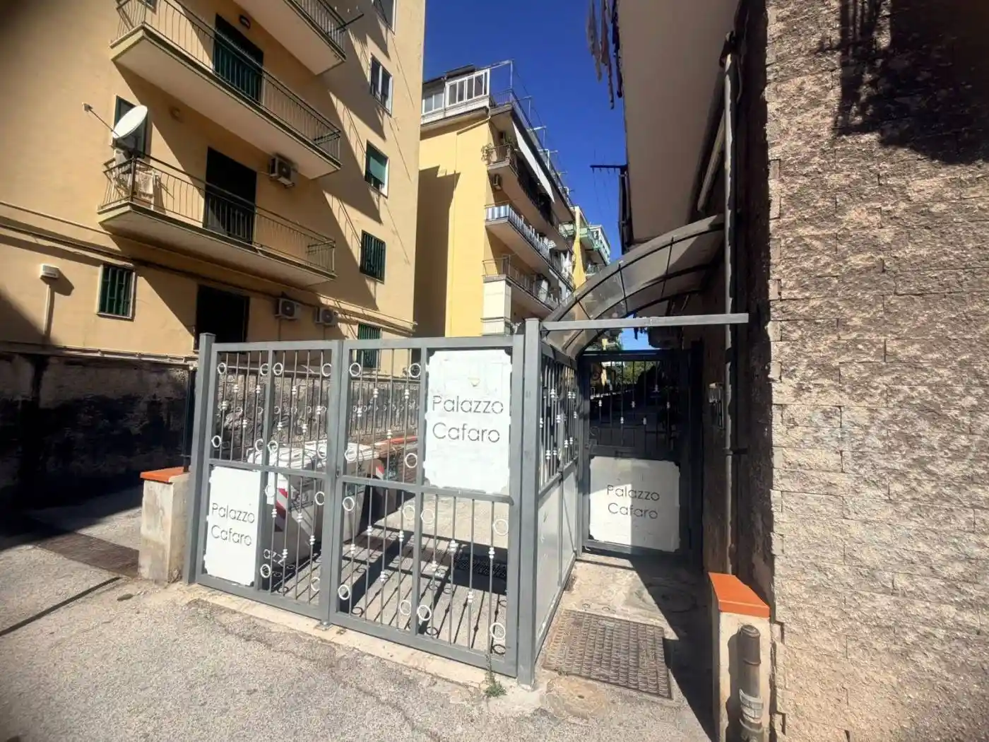 Appartamento in vendita a Napoli
