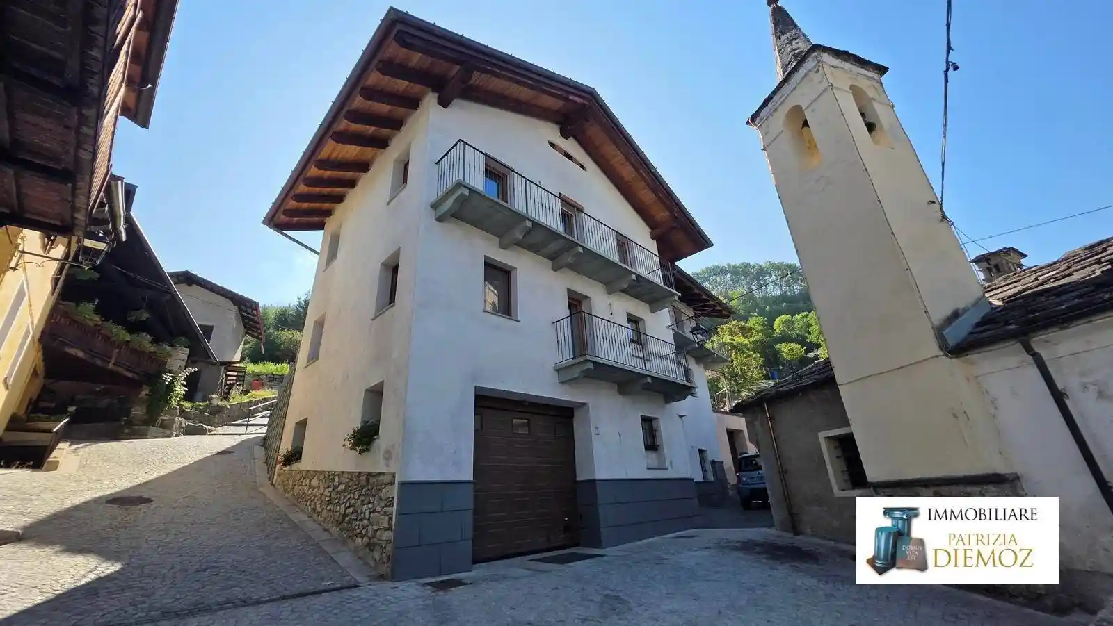 Villa in vendita a Charvensod