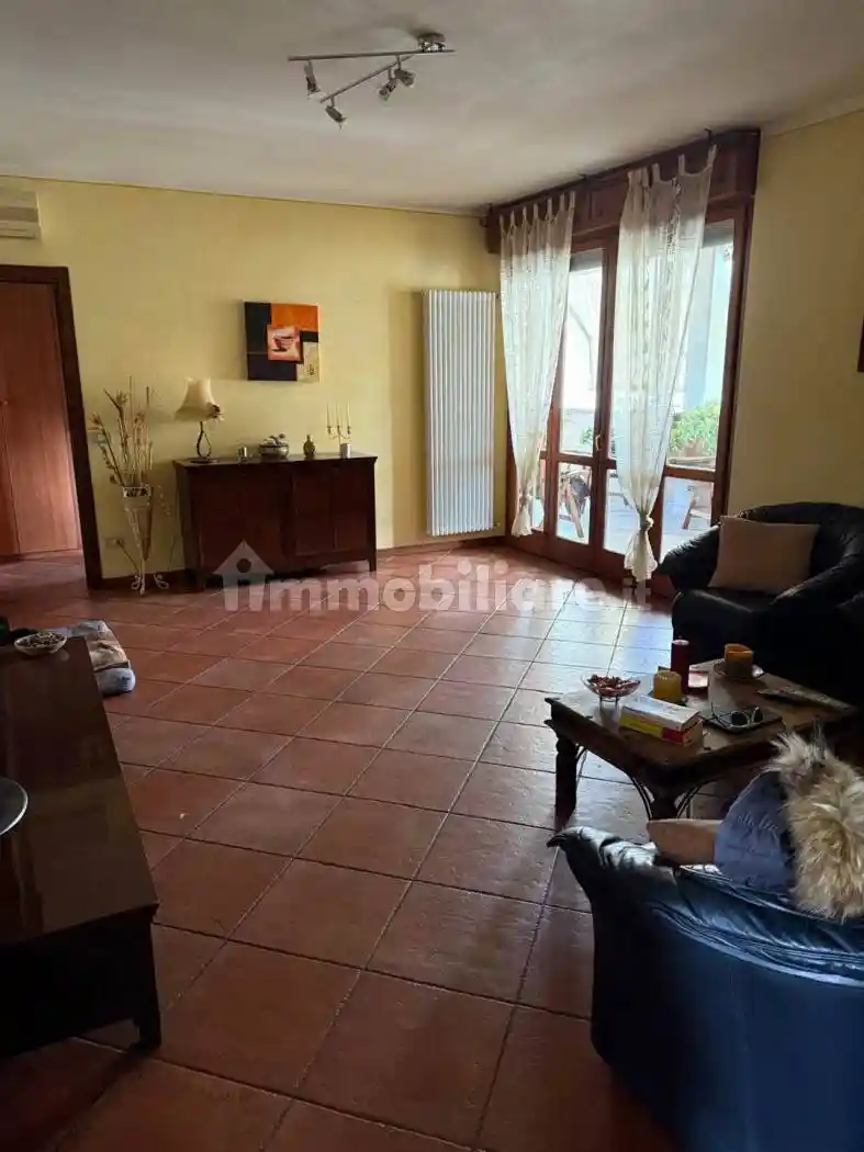 Appartamento in vendita a Parma
