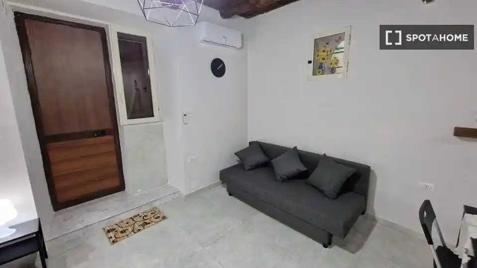 Appartamento in affitto a Napoli
