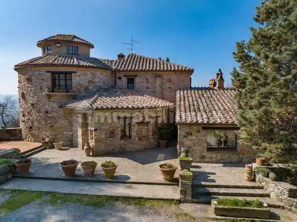 Rustico - Casale in vendita a Monteleone d'Orvieto