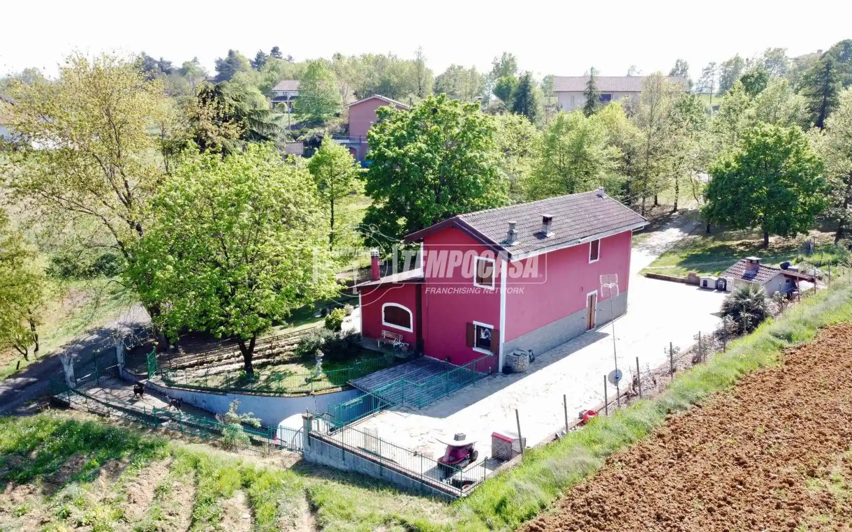 Villa in vendita a Rocca Grimalda
