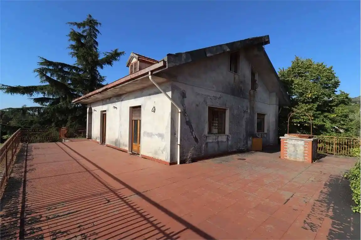 Villa in vendita a Zafferana Etnea