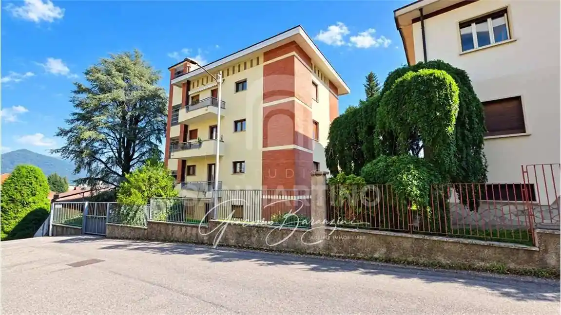 Appartamento in vendita a Varese