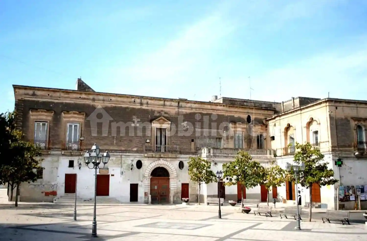 Palazzo - Edificio in vendita a San Giorgio Ionico