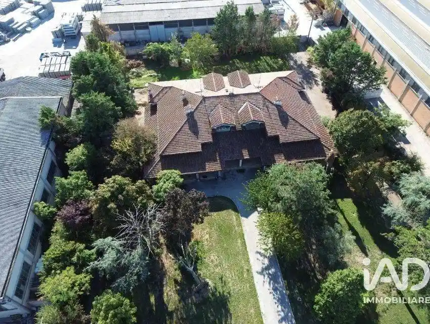 Villa in vendita a Poggio Rusco