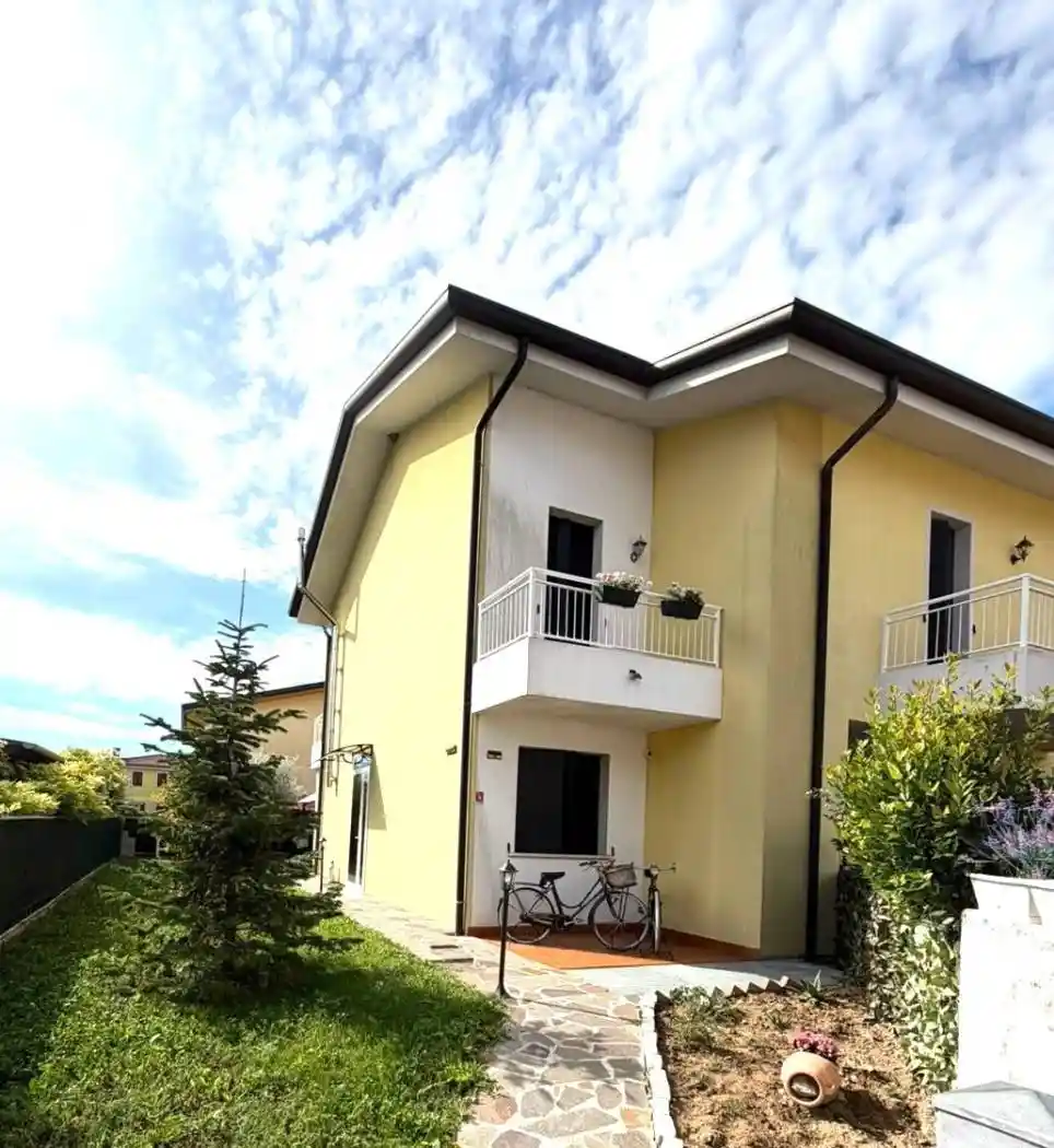 Villa in vendita a Correzzola