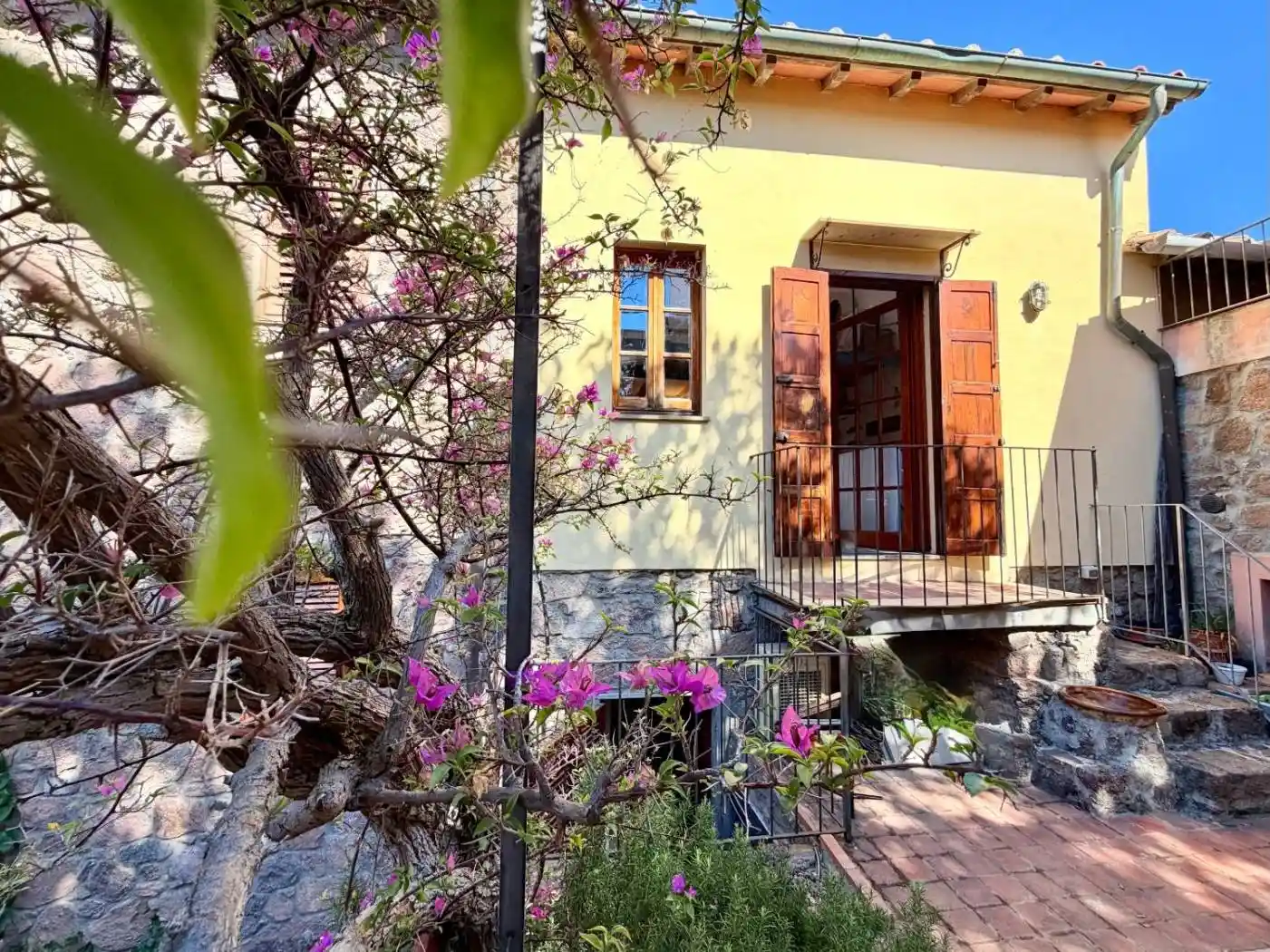 Casa indipendente in vendita a Capraia Isola
