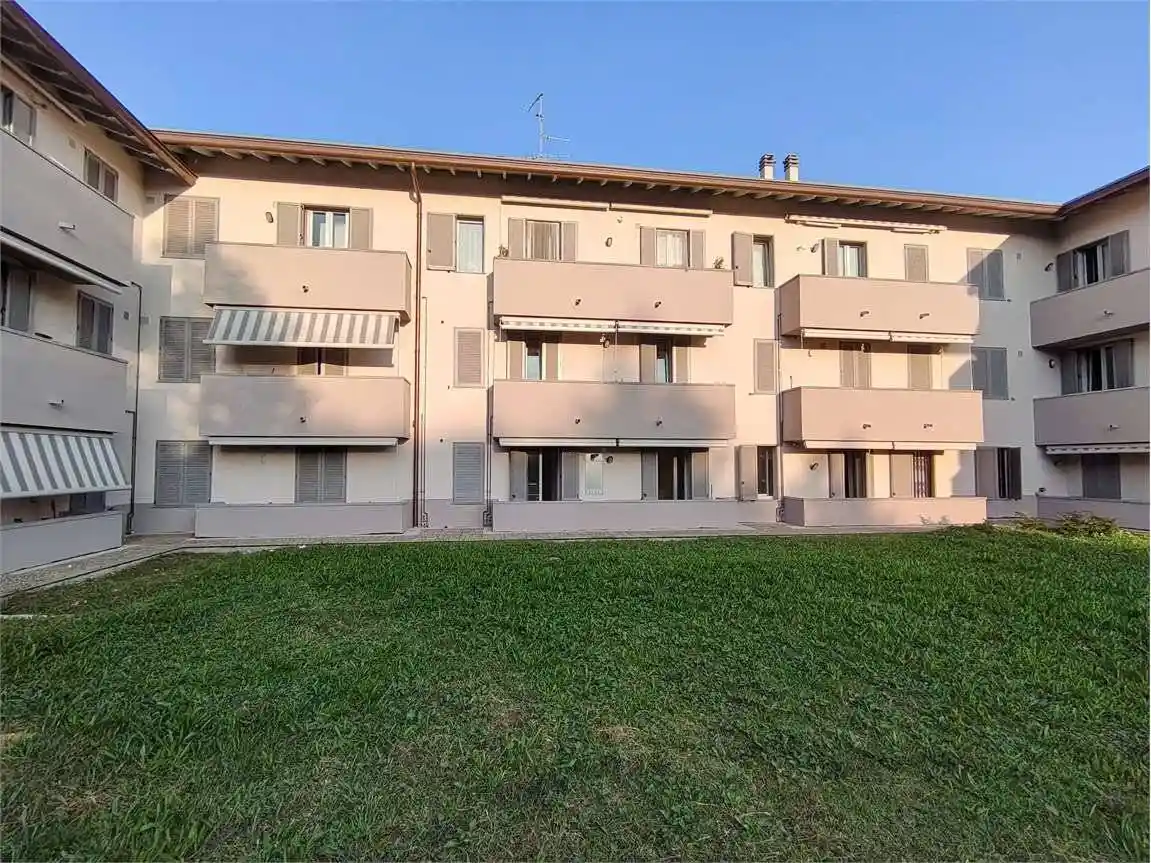 Appartamento in affitto a Arosio