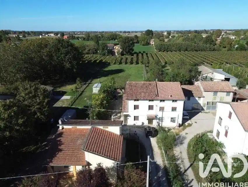 Appartamento in vendita a Novi di Modena