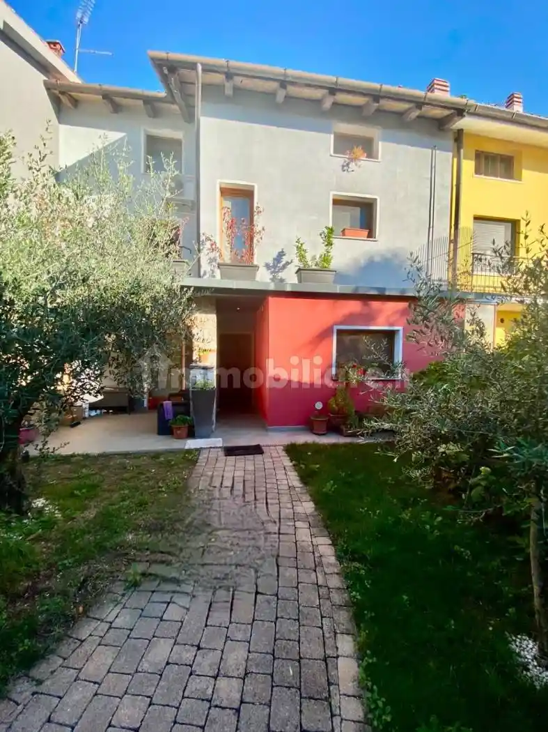 Casa indipendente in vendita a Faedis