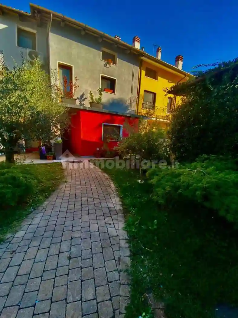 Casa indipendente - foto 2