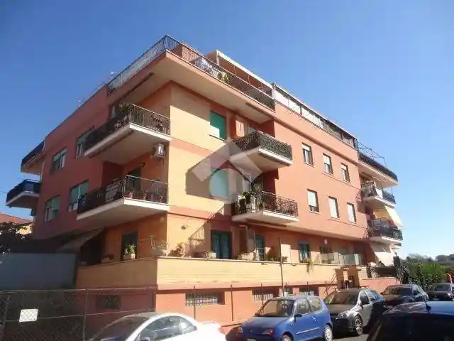 Appartamento in vendita a Albano Laziale