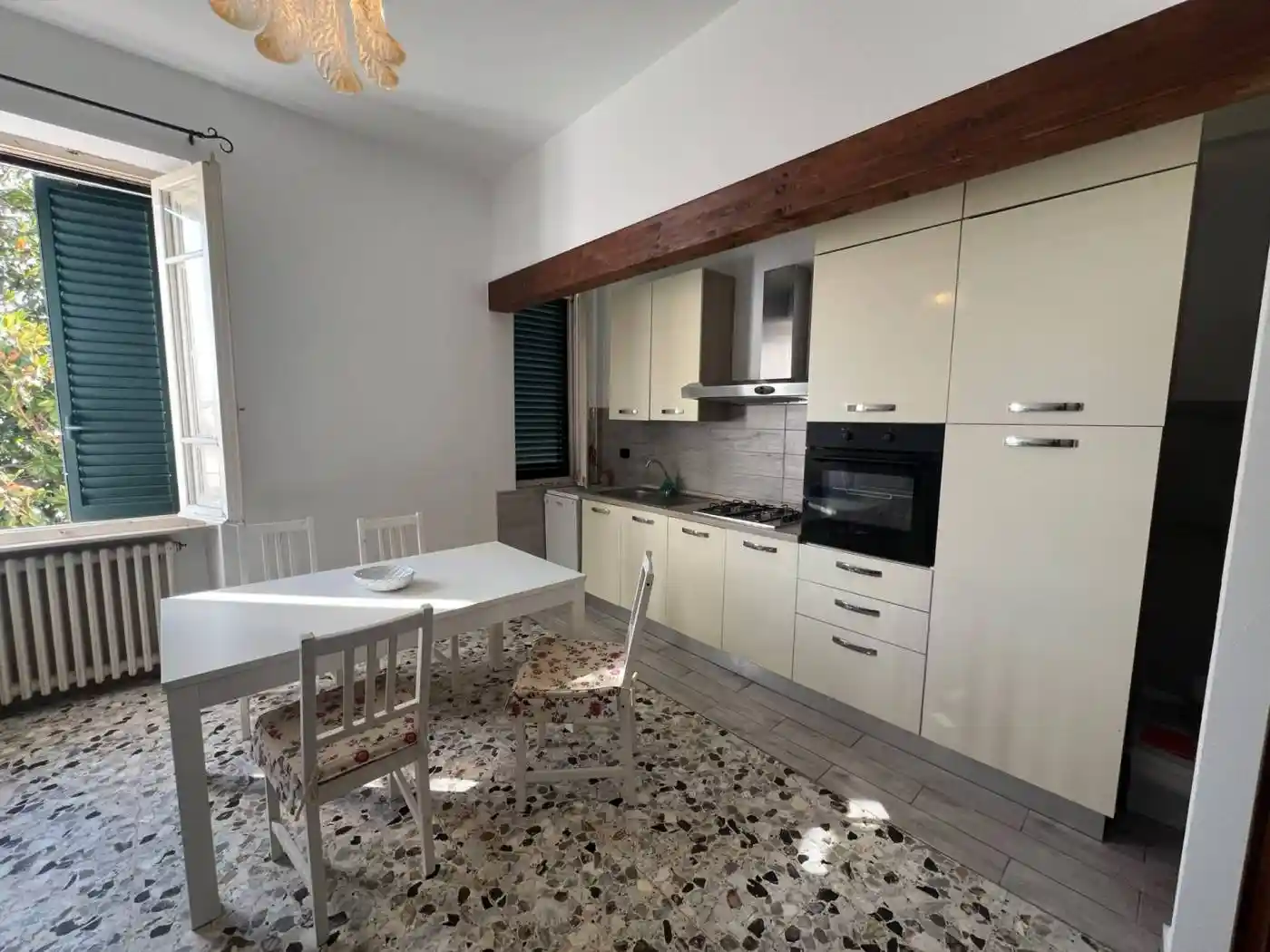 Casa indipendente in affitto a Pisa