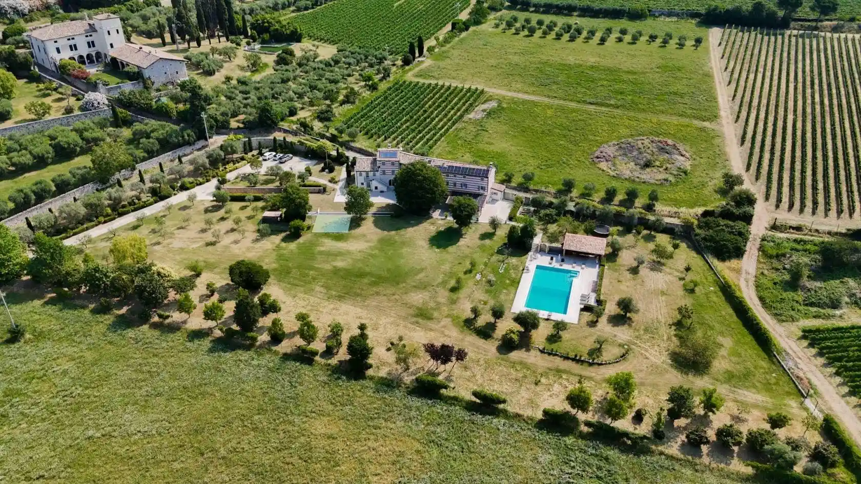 Rustico - Casale in vendita a Caprino Veronese