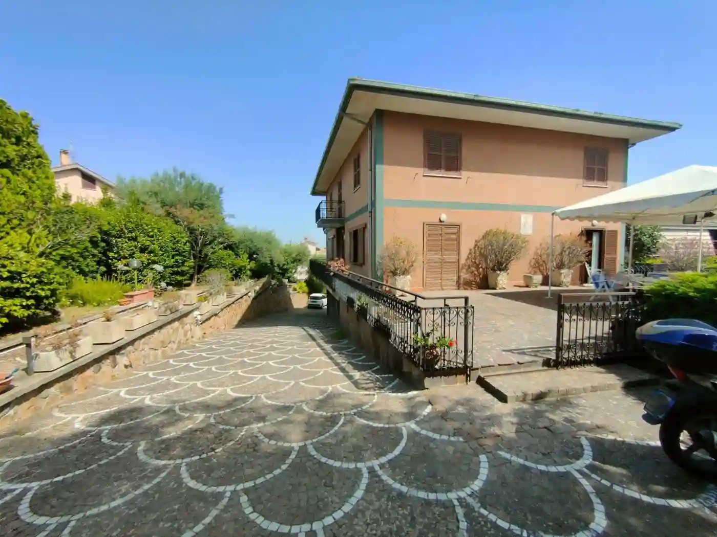 Villa - foto 2