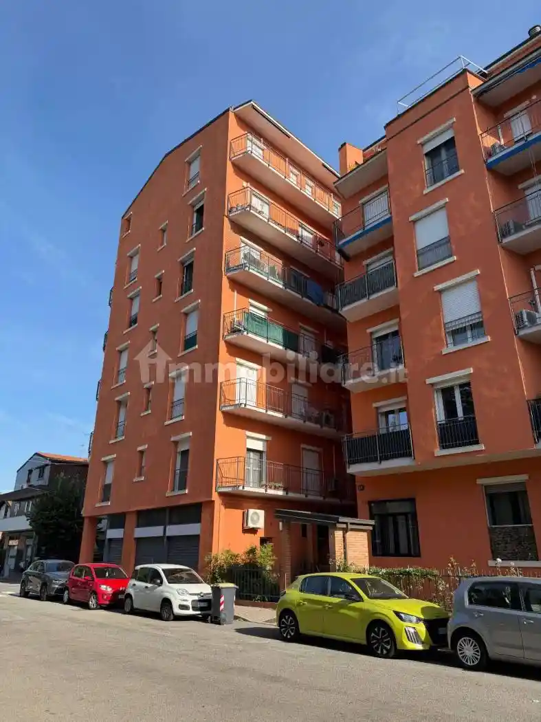 Appartamento in vendita a Trezzano sul Naviglio