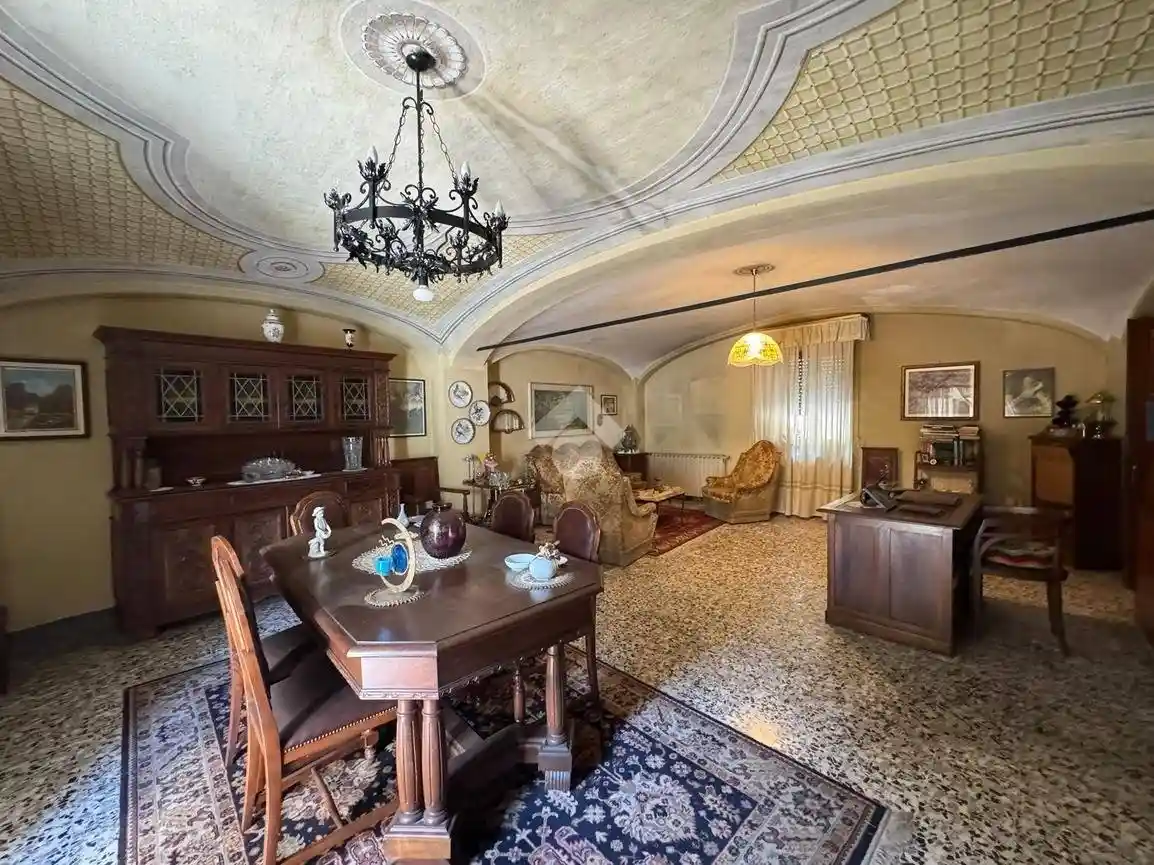 Casa indipendente in vendita a Momo