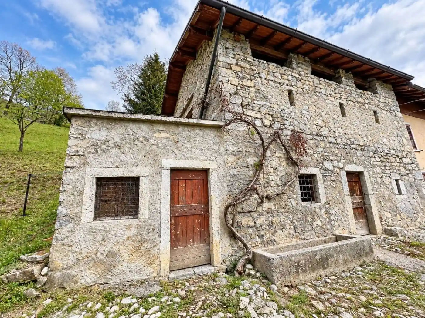 Rustico - Casale in vendita a Val Brembilla