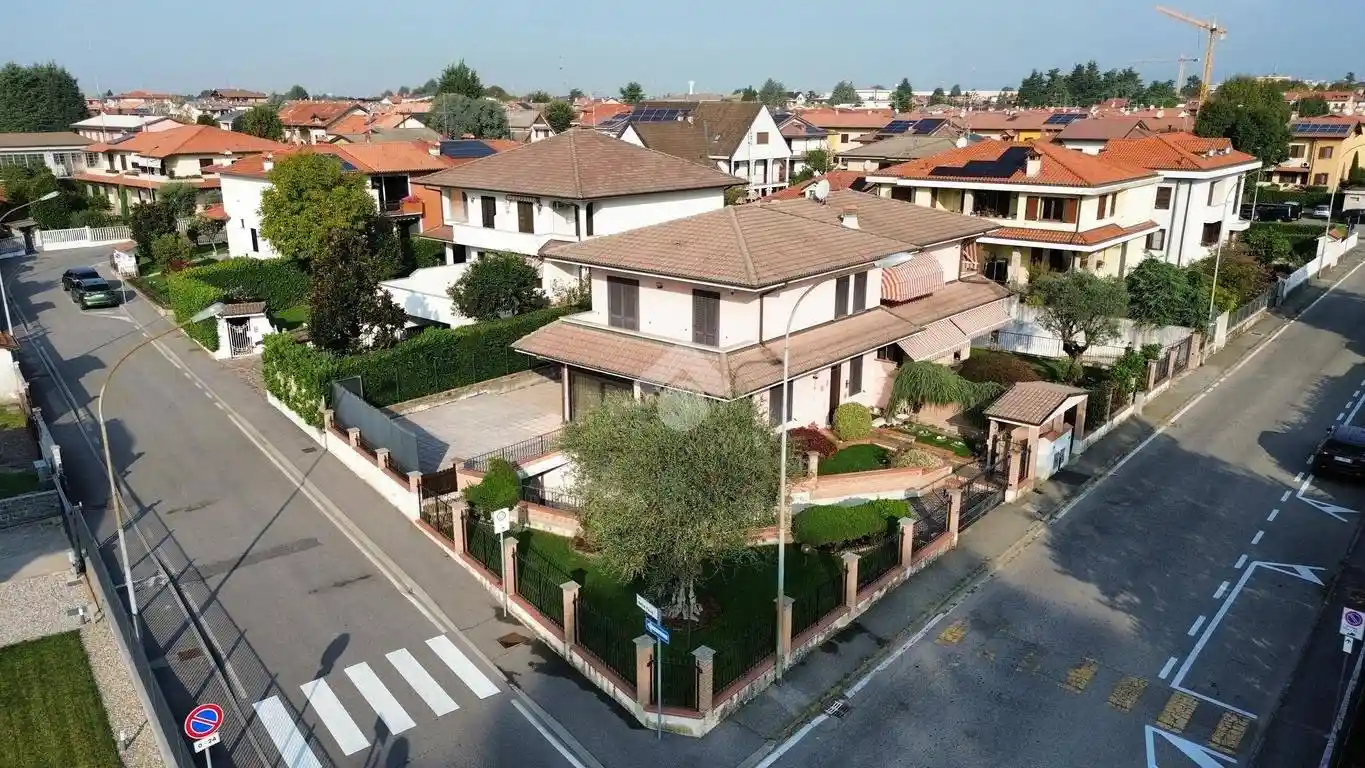 Villa in vendita a Cambiago