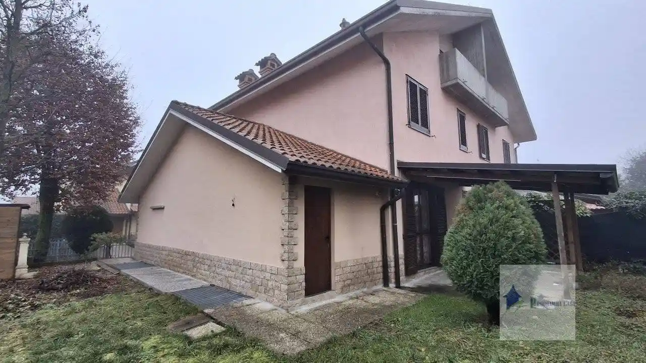Villa in affitto a Arconate