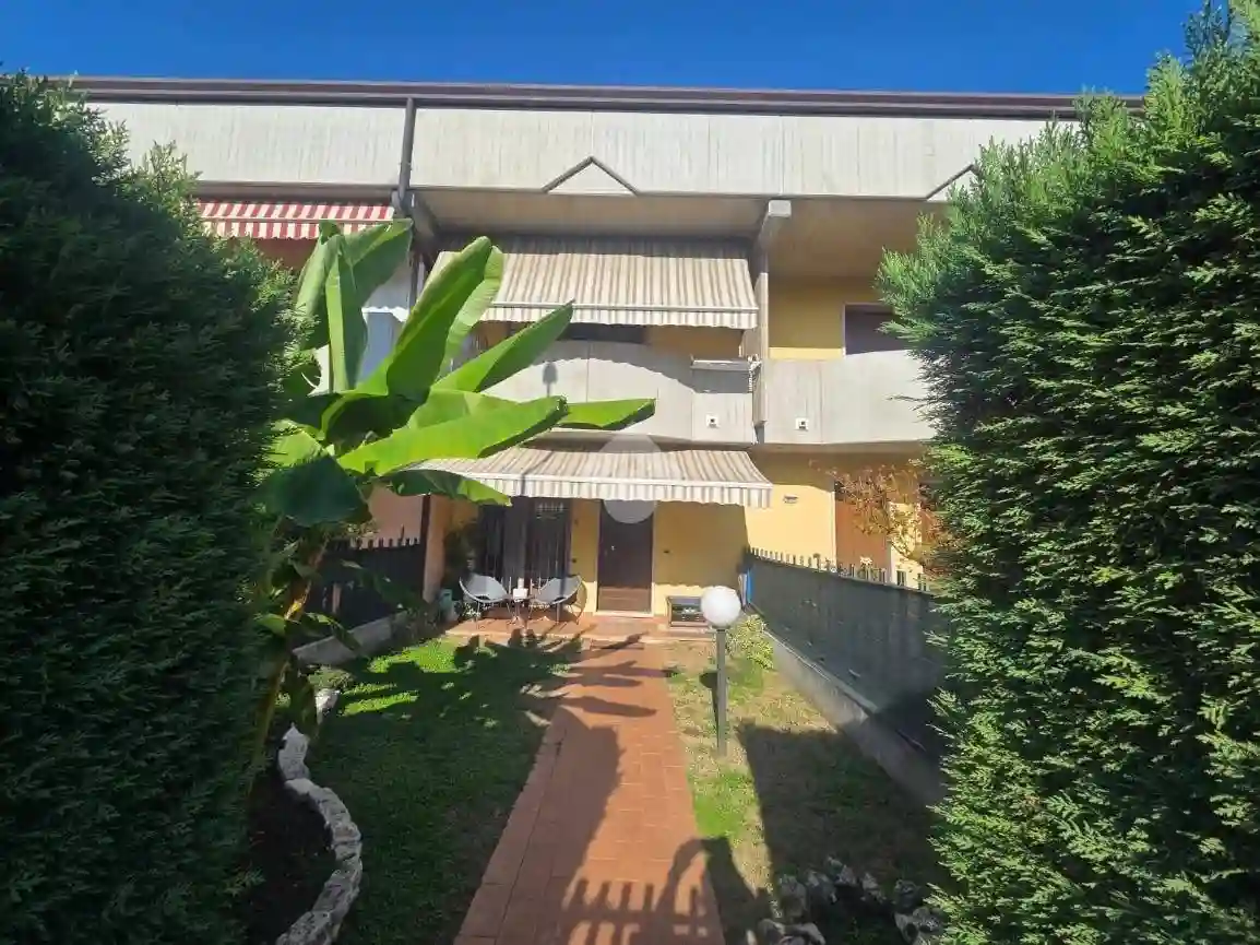 Villetta a schiera - foto 2