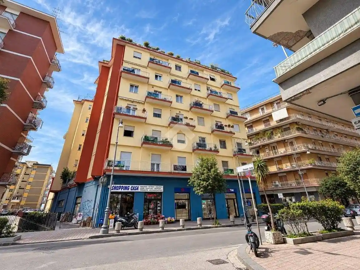 Appartamento in vendita a Salerno