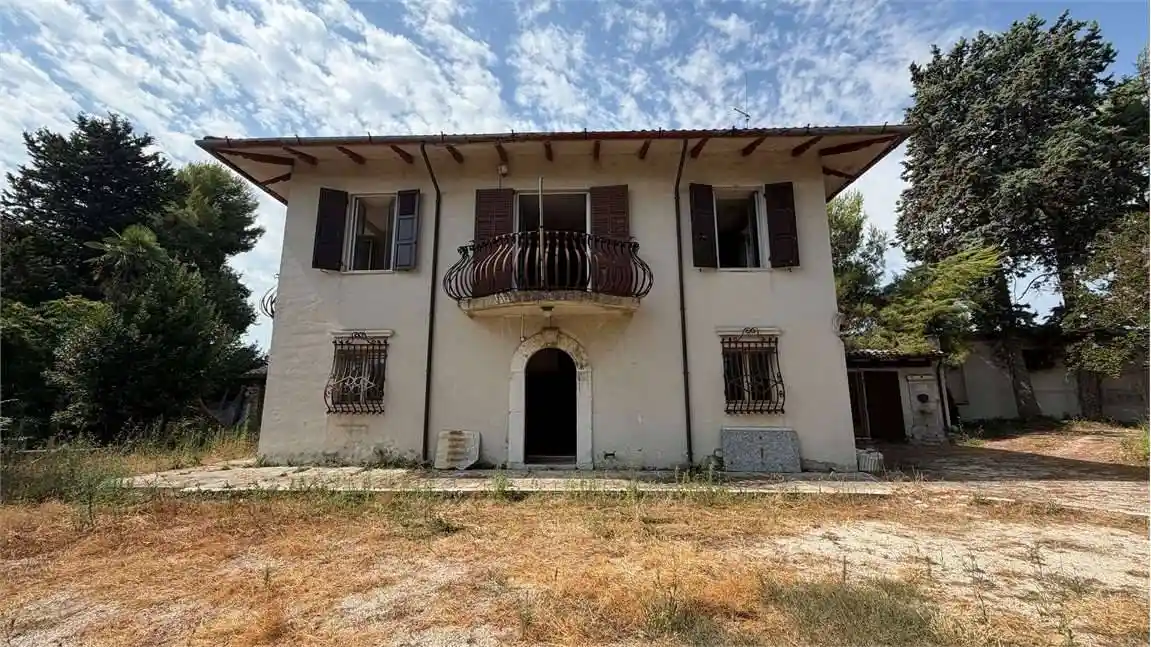 Villa in vendita a Ancona