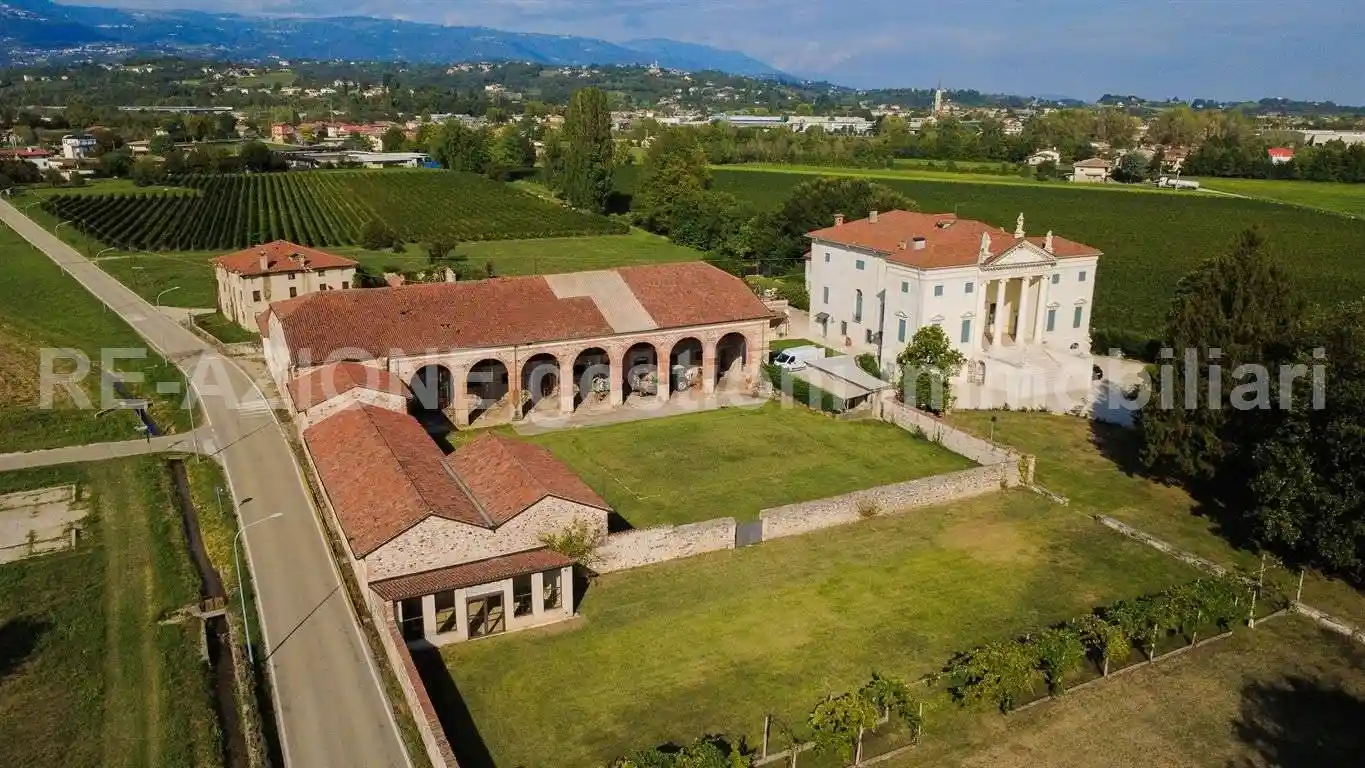 Rustico - Casale in vendita a Sarcedo