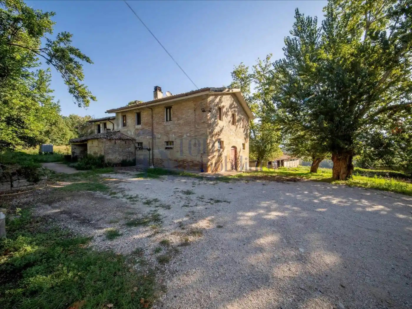 Rustico - Casale in vendita a Todi