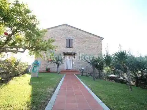 Villa in vendita a Montelabbate