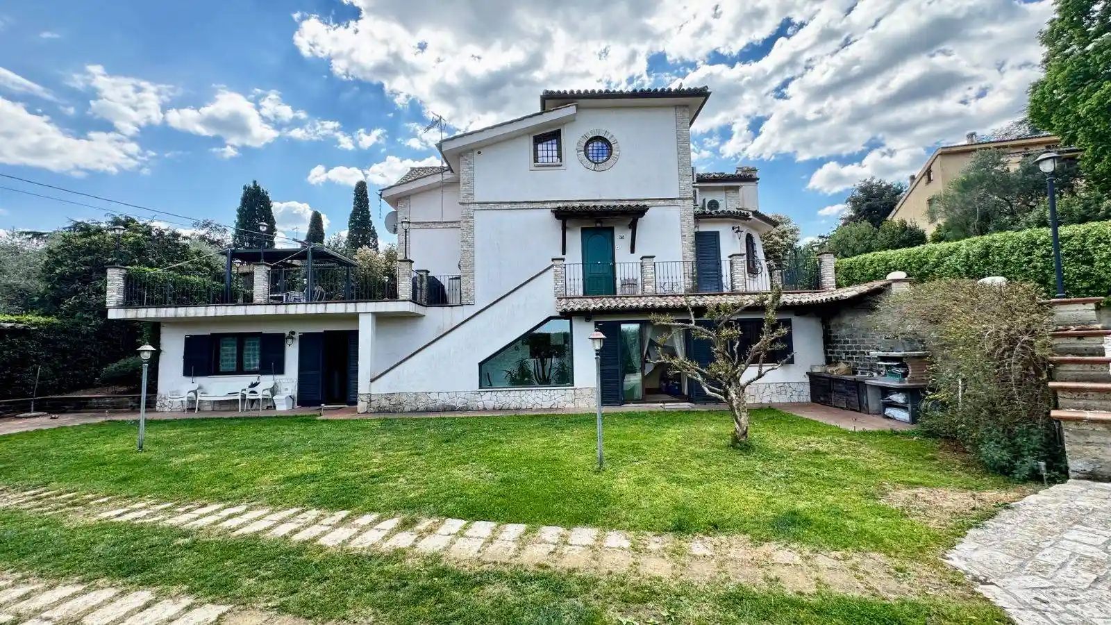 Villa in vendita a Sacrofano