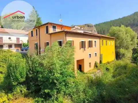 Appartamento in vendita a Montereale
