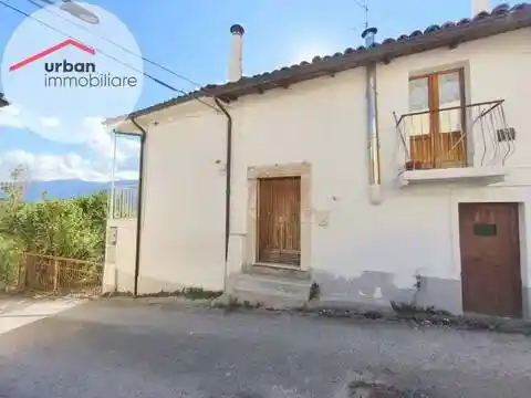 Villa in vendita a L'Aquila